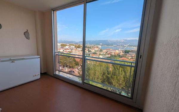 Appartement à vendre    3 pièces • 67 m2 La Seyne-sur-Mer