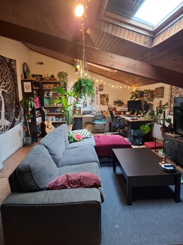 Toulouse – Investissement locatif – T2 loué + grand garage – faibles charges