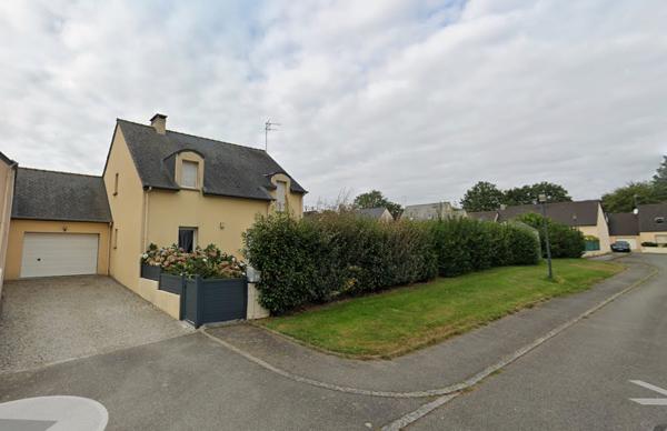 MAISON LA GUERCHE DE BRETAGNE- QUARTIER CALME - 219 000 EUROS HAI - 121 m²