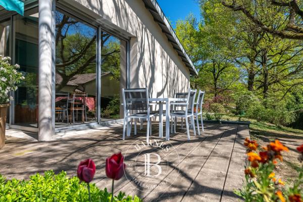 Charbonnières-les-Bains, Maison 5 Chambres -  233 m² à vendre