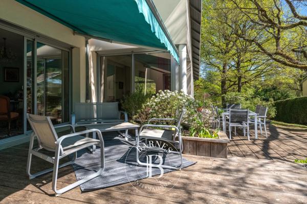 Charbonnières-les-Bains, Maison 5 Chambres -  233 m² à vendre