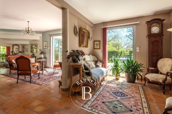 Charbonnières-les-Bains, Maison 5 Chambres -  233 m² à vendre