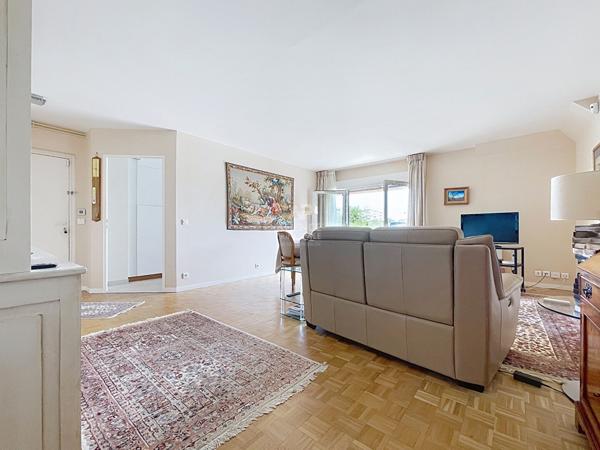 Appartement 3 pièce(s) 66,61m² €374 000 ** - Référence 162030