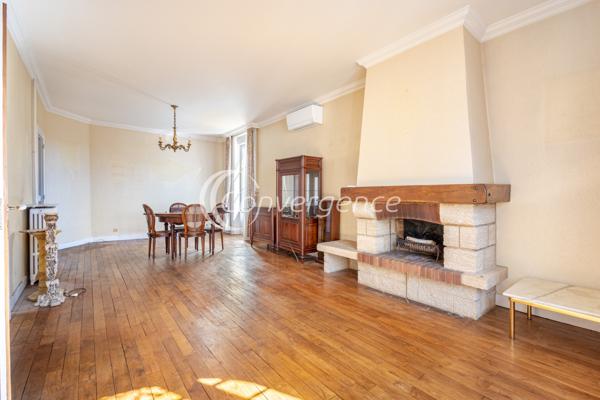 Maison
                                                                                                                                                                                                                                                                                                                        7 pièce(s)                                                                                                                                                                                                          4 chambre(s)                                                                                                                                                                                                          145  m²