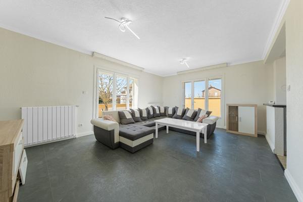 Maison spacieuse à Saint Marcel de 181 m² au calme sur terrain clos