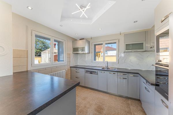 Maison spacieuse à Saint Marcel de 181 m² au calme sur terrain clos