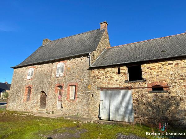 Maison à rénover à Saint Christophe des Bois , dépendances, grand terrain