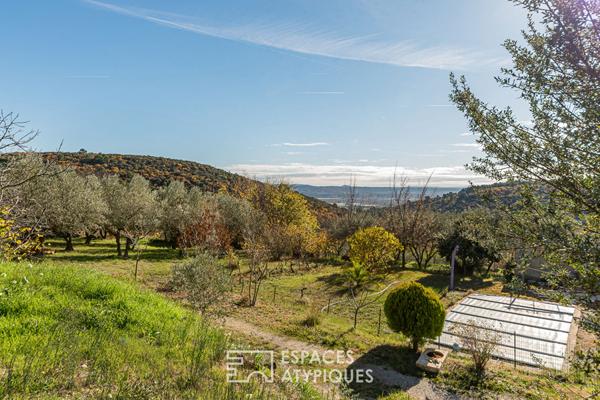 Bastide et ses annexes aménageables – Terrain de 9 hectares et vue panoramique exceptionnelle