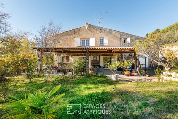Bastide et ses annexes aménageables – Terrain de 9 hectares et vue panoramique exceptionnelle