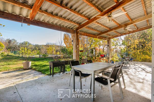 Bastide et ses annexes aménageables – Terrain de 9 hectares et vue panoramique exceptionnelle