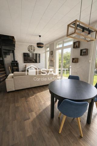 Maison lumineuse avec 3 chambres et extérieur, proche des commodités.