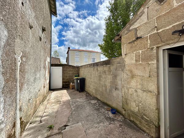 Maison Mazieres En Gatine 3 pièce(s) 75 m2, Mazieres en gatine 79310