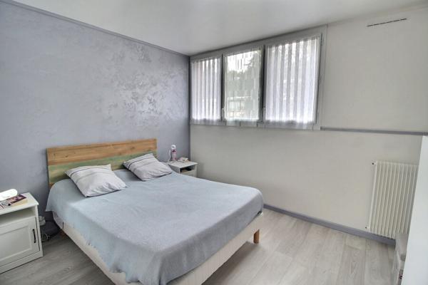 Appartement Massy 4 pièce(s) 79,02 m² ( 80,77 m² au sol) grande terrasse, et cellier privatif