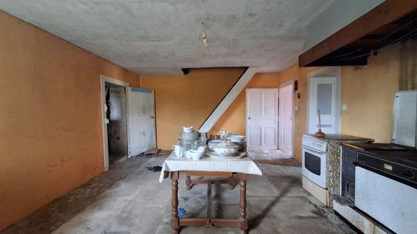 Maison UZEMAIN NAYMONT 5 pièce(s)