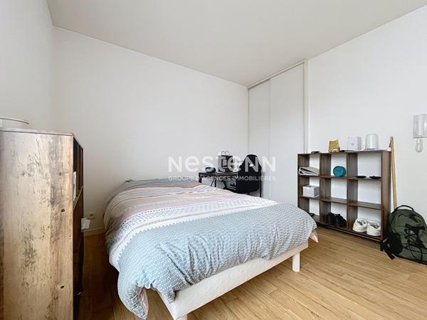A vendre - Appartement T1 de 22 m² avec place de parking dans résidence avec ascenseur, DPE C, libre de locataire "Angers Gare"