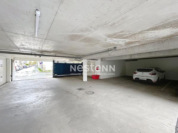 A vendre - Appartement T1 de 22 m² avec place de parking dans résidence avec ascenseur, DPE C, libre de locataire "Angers Gare"