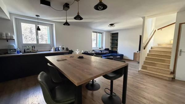 Location                                                      Maison
                        
                     3 pièces                      69 m2                     à Saint-Rome-de-Cernon
