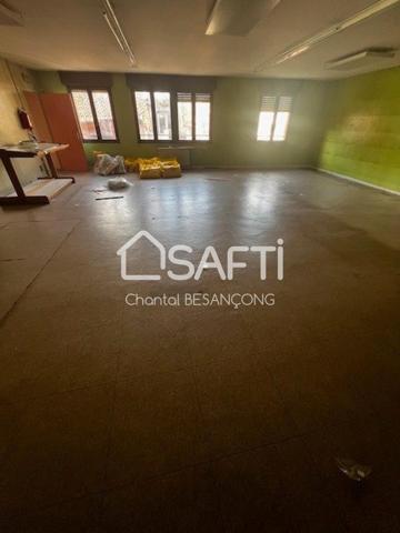 Immeuble commercial à fort potentiel