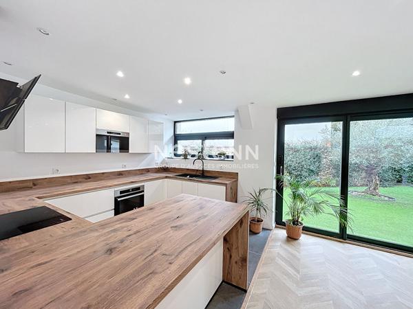 AA VENDRE ANGERS - Jeanne d'Arc - Maison contemporaine de 161 m2 - vie de plain pied