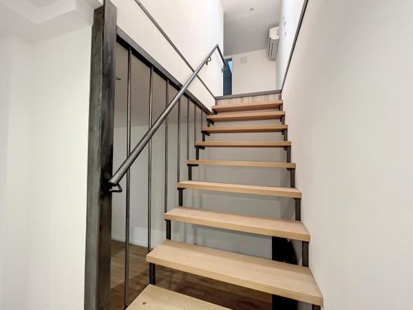 AA VENDRE ANGERS - Jeanne d'Arc - Maison contemporaine de 161 m2 - vie de plain pied