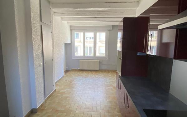 Appartement à vendre    4 pièces • 135 m2 Amiens