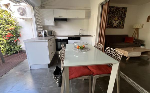 Appartement à vendre    3 pièces • 37,97 m2 Saint-François