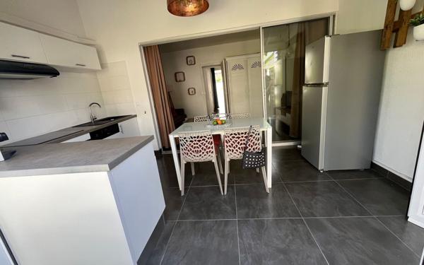 Appartement à vendre    3 pièces • 37,97 m2 Saint-François