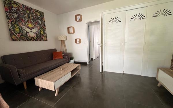 Appartement à vendre    3 pièces • 37,97 m2 Saint-François