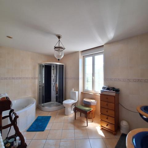 Propriété avec jardin