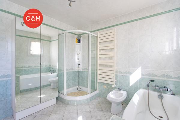 44860 PONT SAINT MARTIN PONT-SAINT-MARTIN - Plain-pied 5 pièces 116 m²