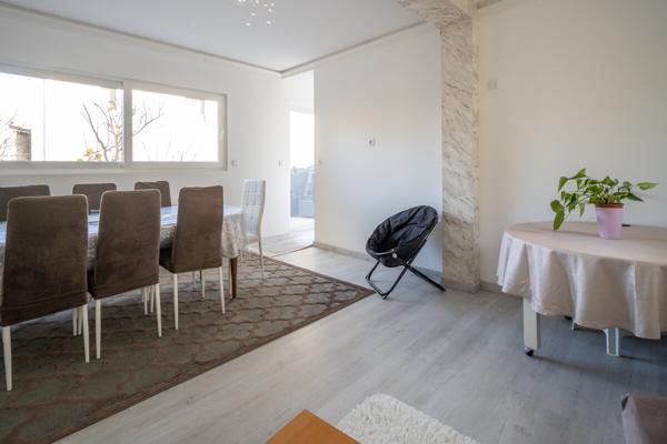 Maison terrasses et garage 207 500 €