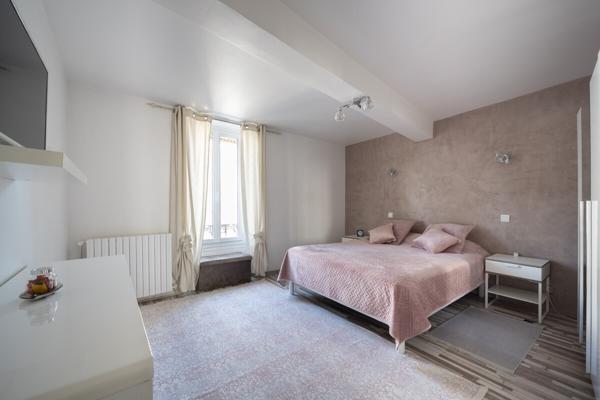 Maison terrasses et garage 207 500 €