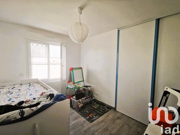 Pavillon 4 pièces de 95 m² à Eole-en-Beauce (28150)
