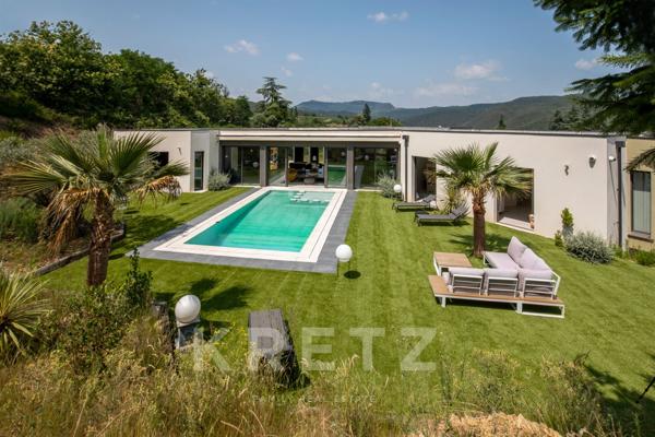 Villa d'architecte en pleine nature