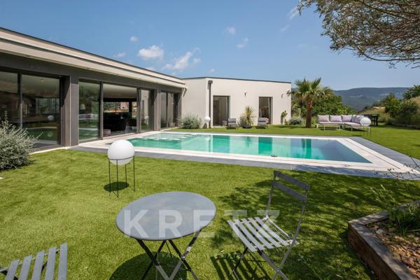 Villa d'architecte en pleine nature