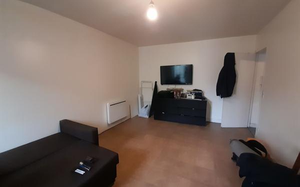 Appartement à vendre    1 pièce • 28,37 m2 Chevilly-Larue