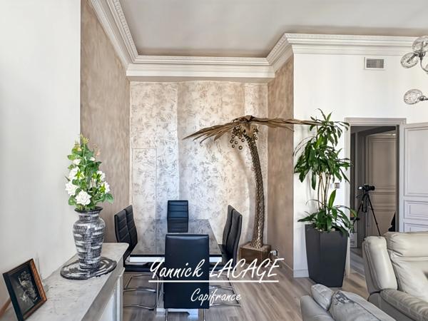 Marseille – Castellane Préfecture – Superbe T4 haussmannien traversant de 116 m² alliant cachet et confort