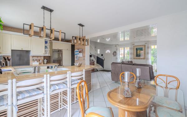 Maison à vendre    5 pièces • 110 m2 Noisy-le-Grand