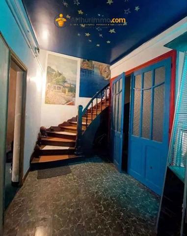 Vente                                                      Maison de ville
                        
                     5 pièces                      207 m2                     à Lavelanet