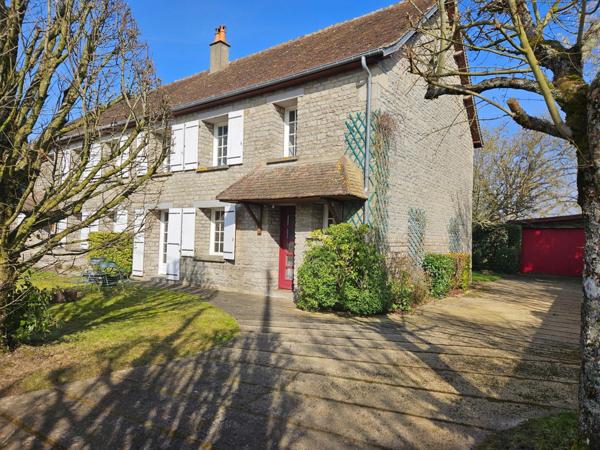 Maison à CONDE-SUR-SARTHE, 61250 - 9 pièces 244m²