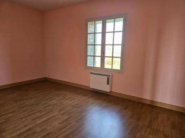 Maison à CONDE-SUR-SARTHE, 61250 - 9 pièces 244m²