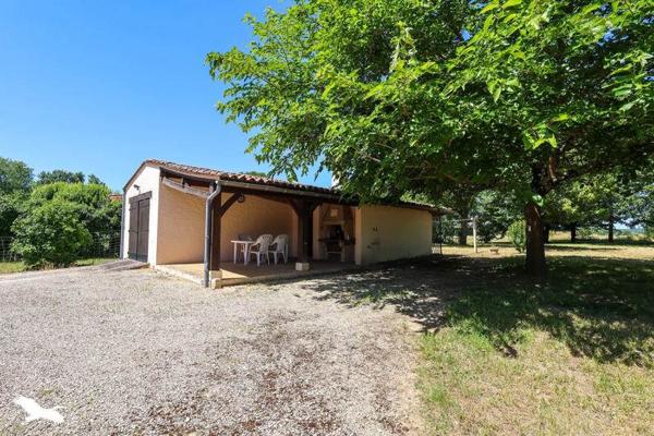 Maison à vendre 220 920 € Saint-Pierre-d'Eyraud 5 p 114 m² DPE F