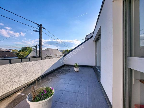 Nantes Jonelière : En vente ! Maison de 165m2, 5 chambres, vie de plain pied, grenier aménageable. Jardin clos + 300 m² !