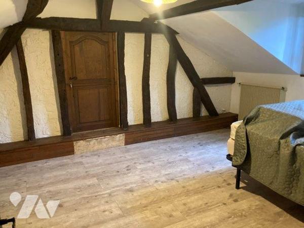 Secteur MARCIAC, corps de ferme en L restauré sur un terrain de 4800m² arboré.