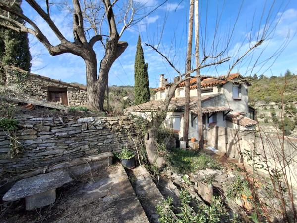 BEDARIEUX maison de caractère d'environ 95 m² avec terrain