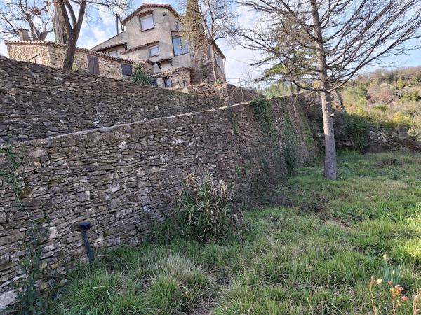 BEDARIEUX maison de caractère d'environ 95 m² avec terrain