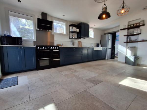 BEDARIEUX maison de caractère d'environ 95 m² avec terrain