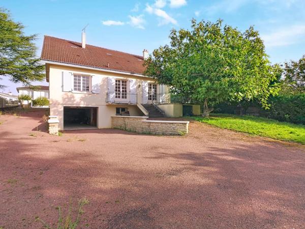 Grands volumes et jardin – La Grange aux Moines