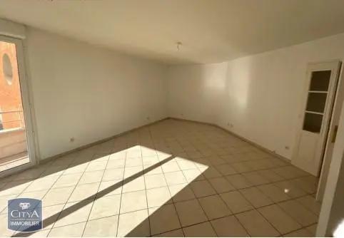 Appartement à louer 4 pièces 75m²