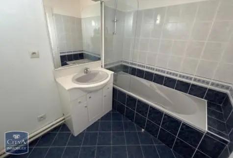 Appartement à louer 4 pièces 75m²